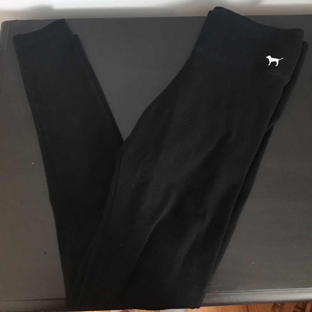 Black yoga leggings from PINK